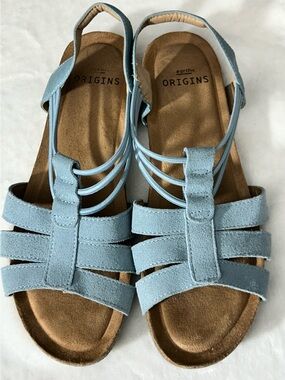 Earth Light Blue Suede Multi-Strap Slingback Sandals Size 8